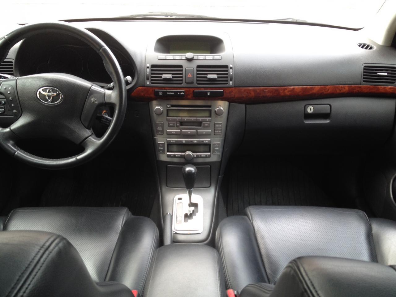 avensis 2.jpg
