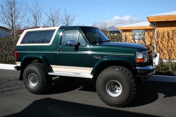 ford bronco eddy bauer 1993 skráður 1982 351W á  Höfn.jpg