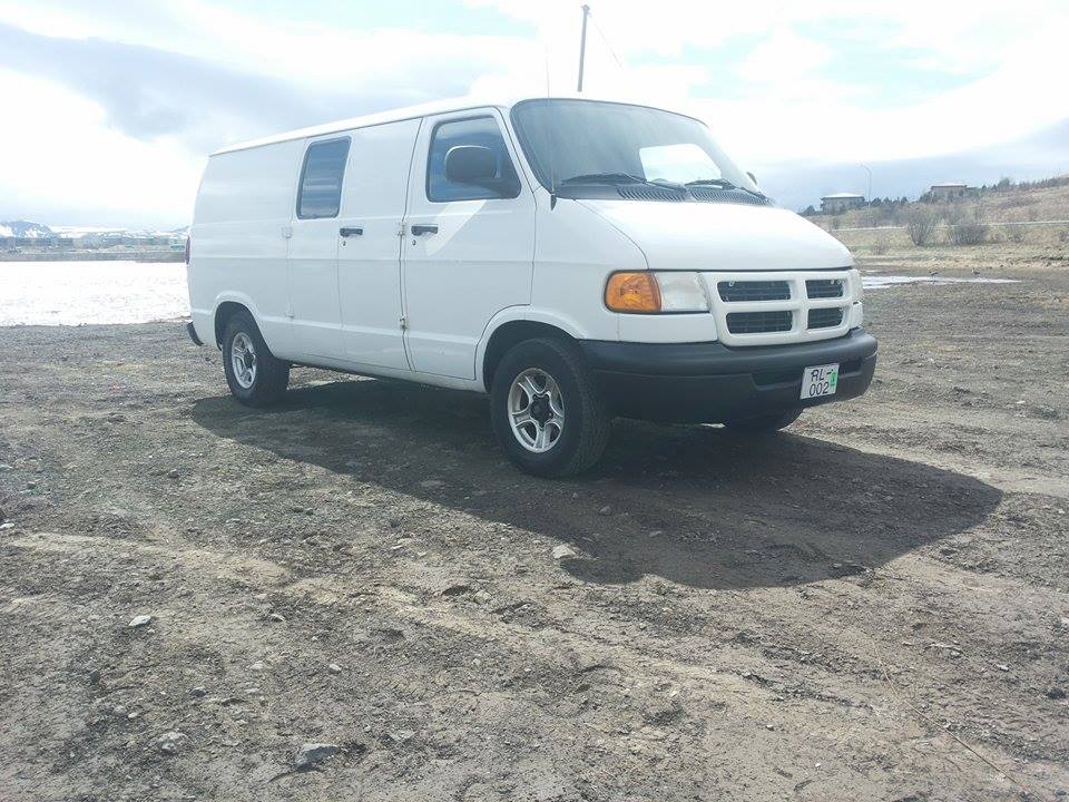 dodge ramvan 2.jpg