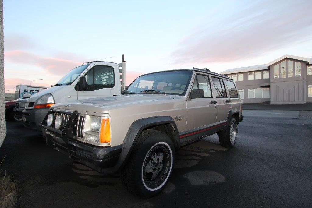 Cherokee 002.jpg