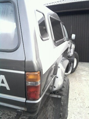 hilux2.jpg
