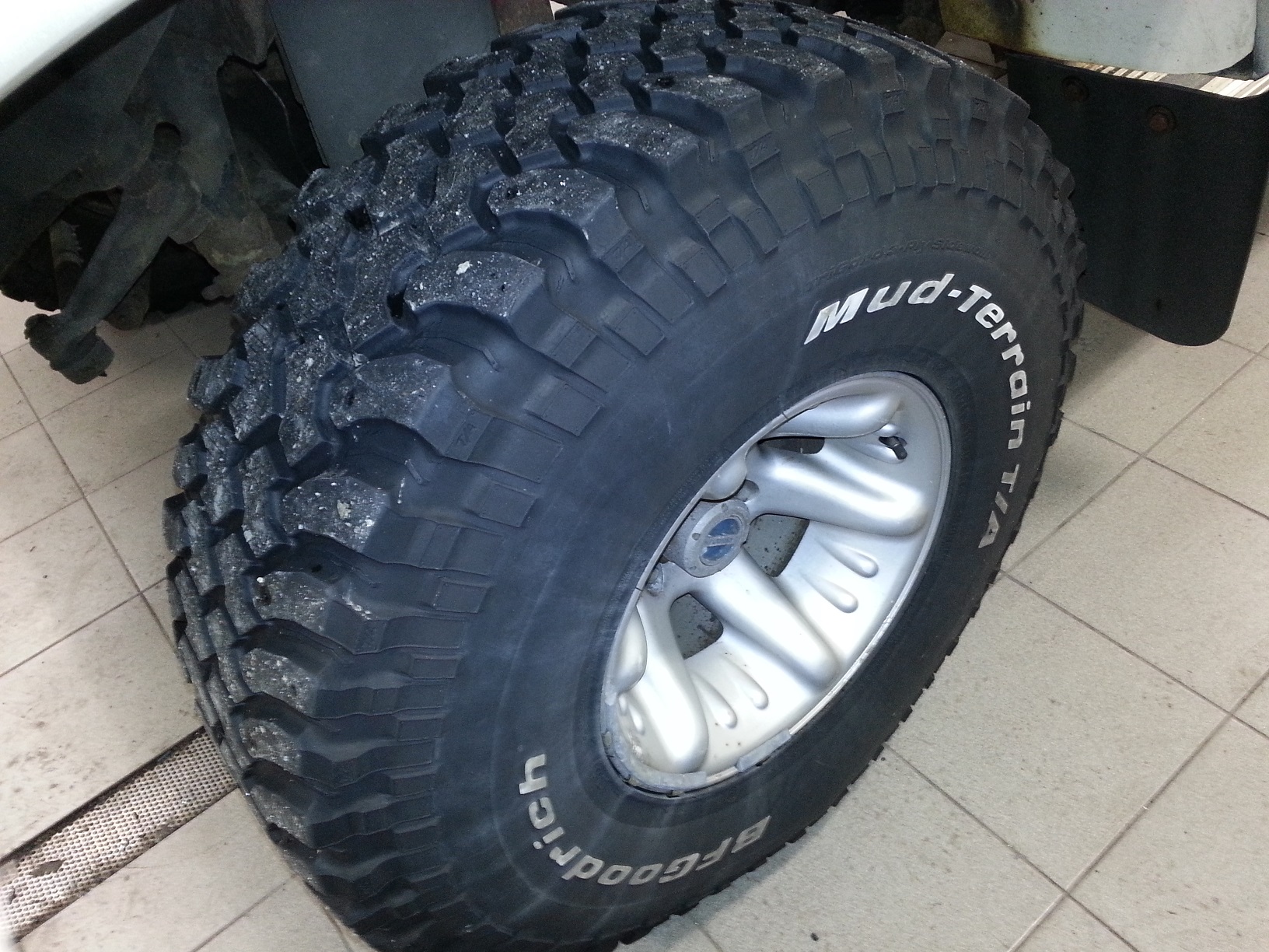 bfg_mt_35_12_50R15.jpg