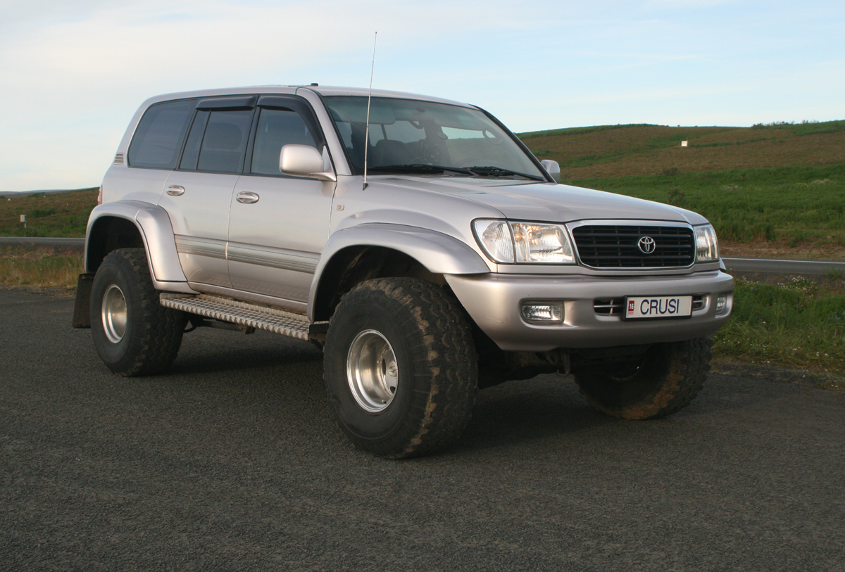 crusi-100-01.jpg