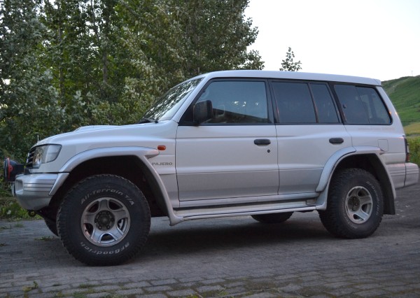 pajero2.JPG