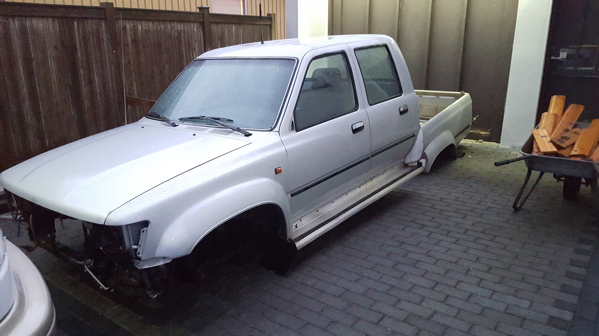 hilux2.jpg