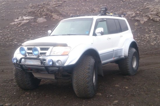 pajero01.jpg