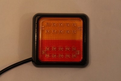 Kerruljós (park,bremsa og stefnuljós)           12 og 24volt.JPG