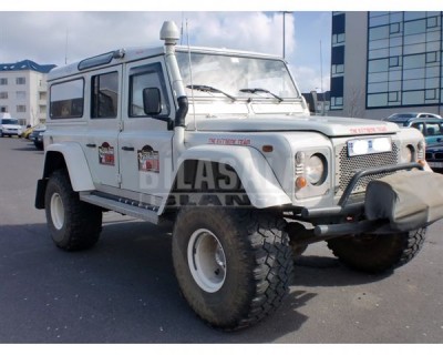 Land rover.jpg