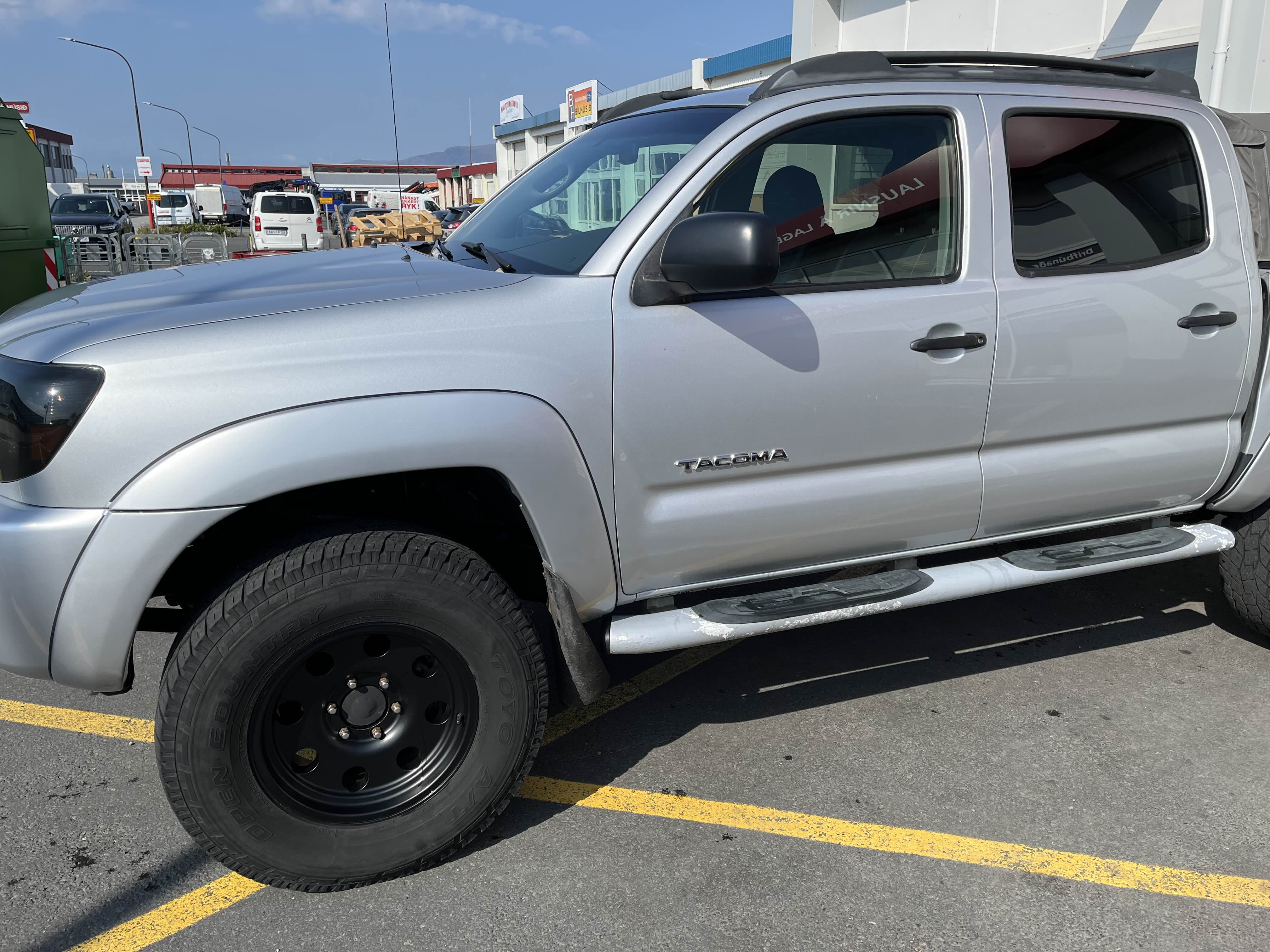 nythrifinn a hlid 2.jpg