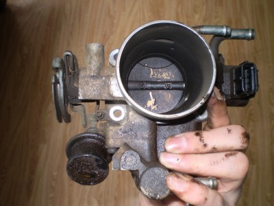 throttle body 002.JPG