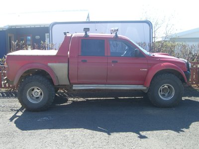 L200 002.JPG